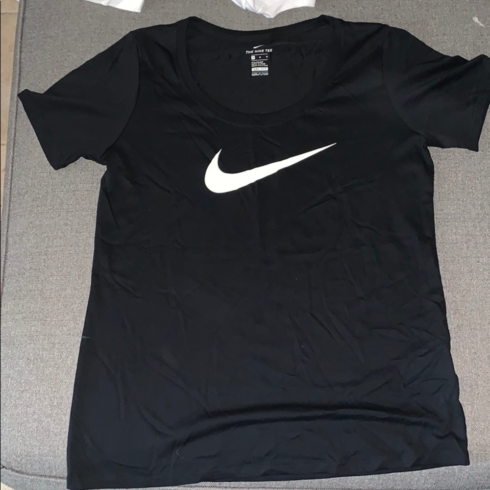 NIKE tee shirt